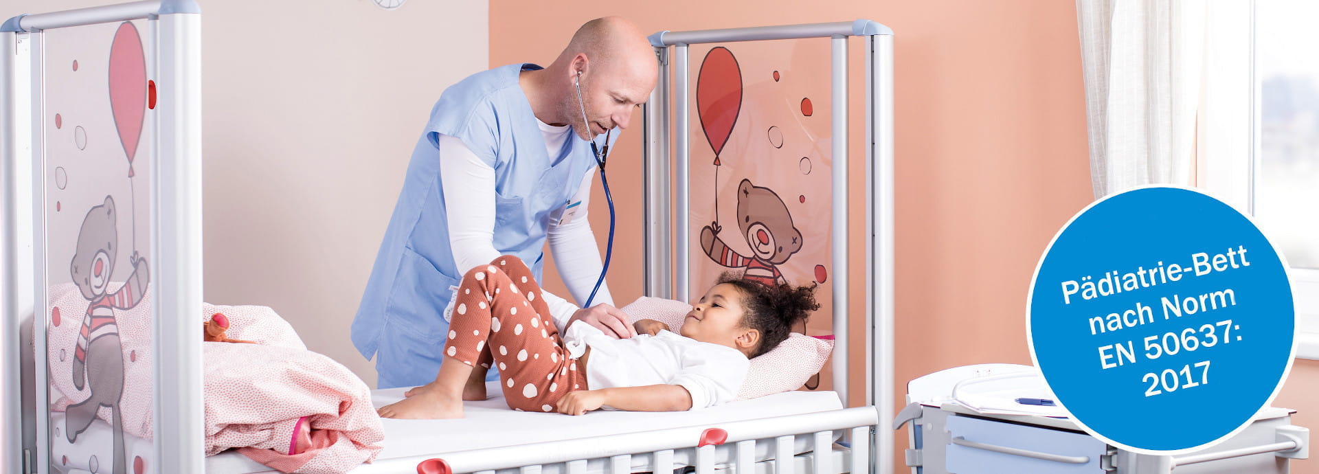 tom 2 - Voll elektrisch verstellbares Kleinkindbett mit 360° Rundum-Schutz